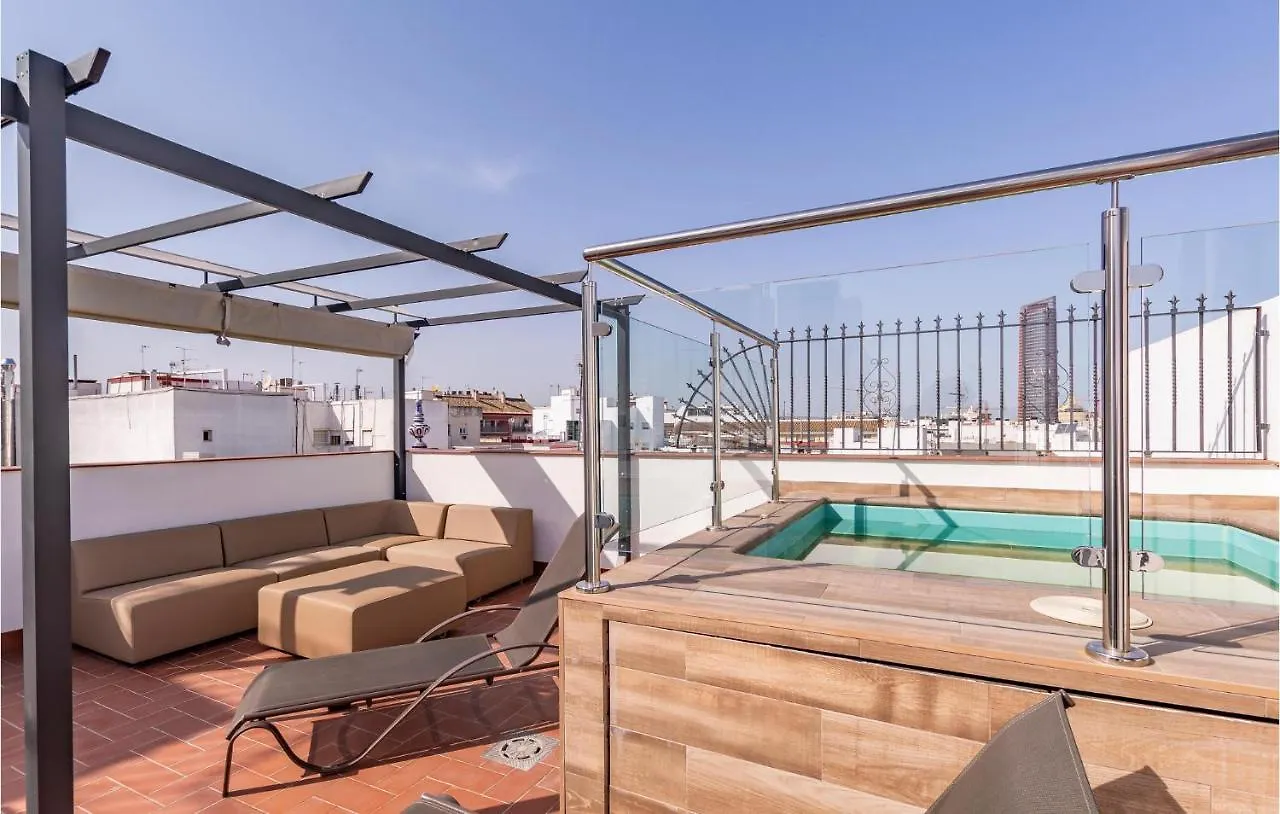 Lovely Apartment In Sevilla With Kitchen
