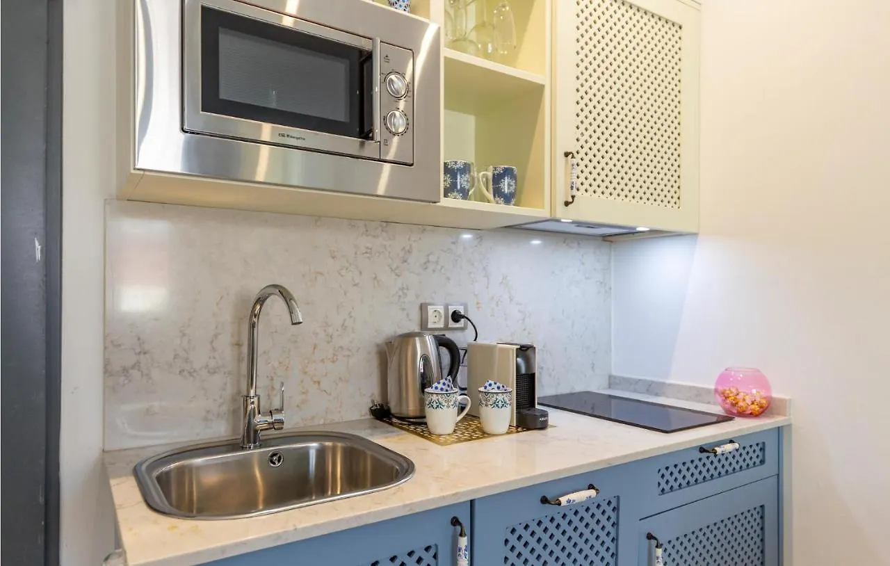 Lovely Apartment In Sevilla With Kitchen Spanje